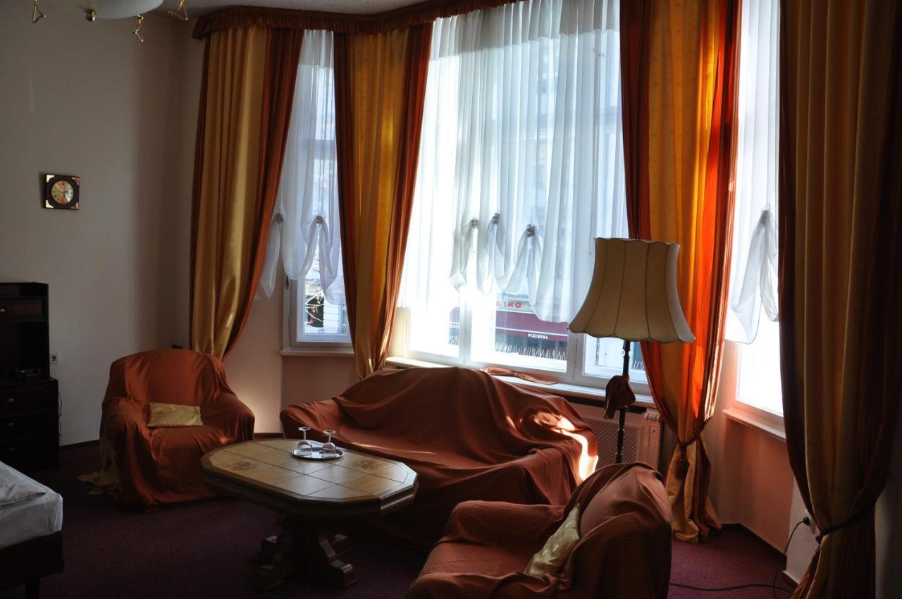 Hotel Pension Savoy Near Kurfuerstendamm برلين الغرفة الصورة